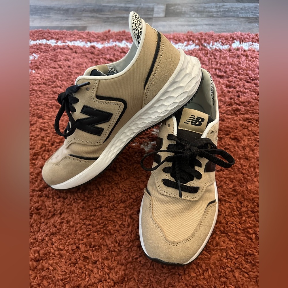Women’s new balance trainers